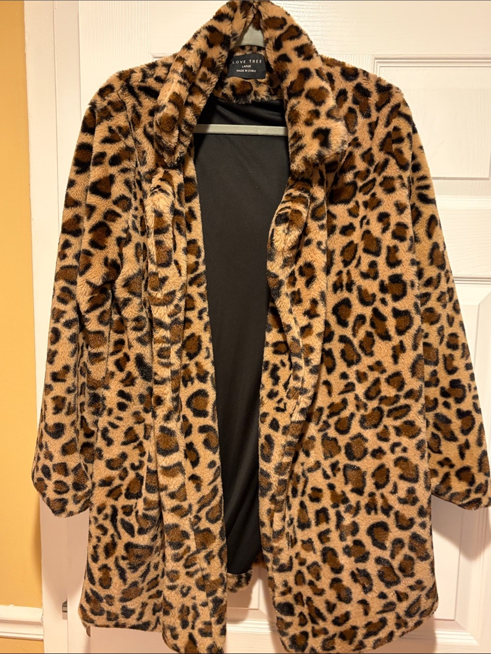 Love Tree Leopard Print Teddy Coat in Tan & Black